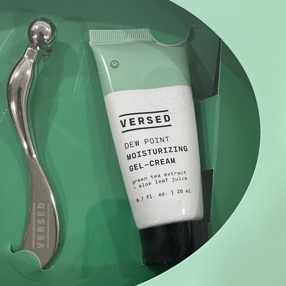 Versed Skincare Gift Set - Mint Green - Picture 4 of 6